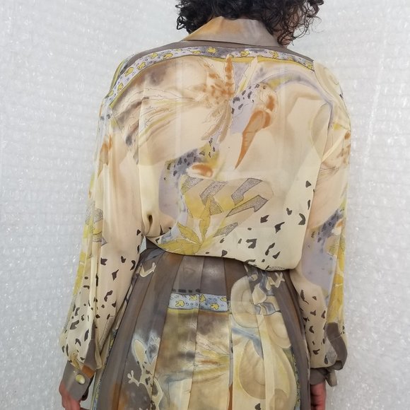 SOLD🌈1990s Laurèl oversized silk blouse & skirt - Picture 4 of 16